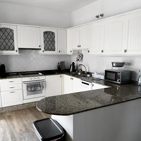 Luxury Away From The Crowds - Casa Montana בית נופש *