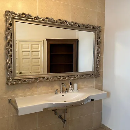 Luxury Away From The Crowds - Casa Montana בית נופש Parque Holandes