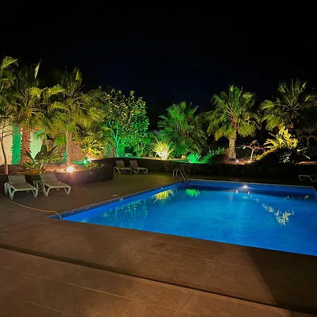 בית נופש Luxury Away From The Crowds - Casa Montana Parque Holandes
