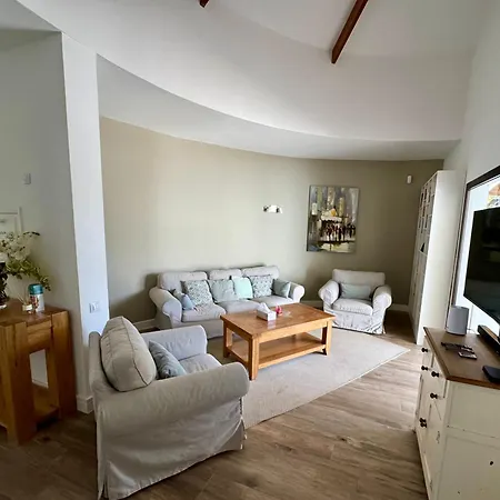 Luxury Away From The Crowds - Casa Montana * Parque Holandes
