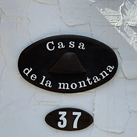 Luxury Away From The Crowds - Casa Montana בית נופש Parque Holandes